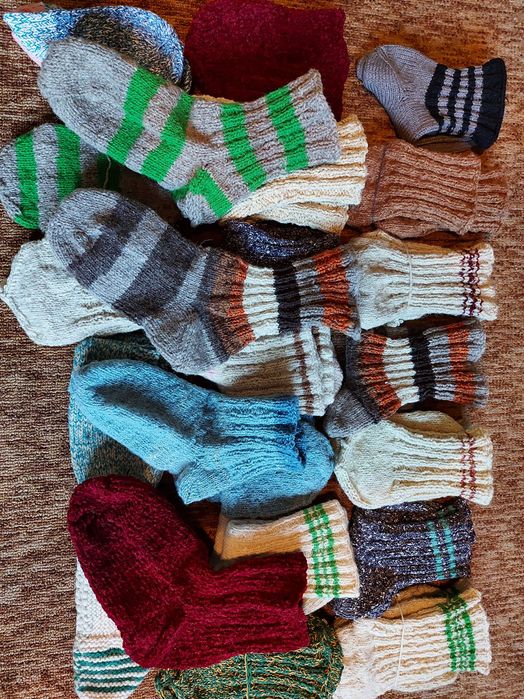 Терлици, гети родопски ръчно изработели плетени вълнени чорапи нови