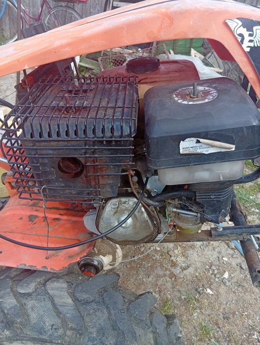 Vând motosapă Ruris 18 cp