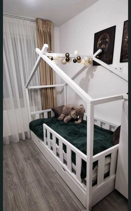 De închiriat apartament 3 camere Renovat Modern, str. Moldovei zona super