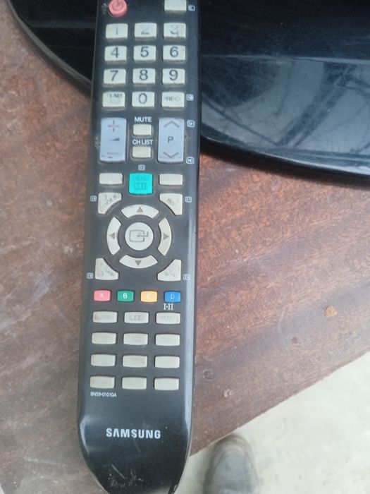 Arzon narhi Samsung 32 orginal smart emas