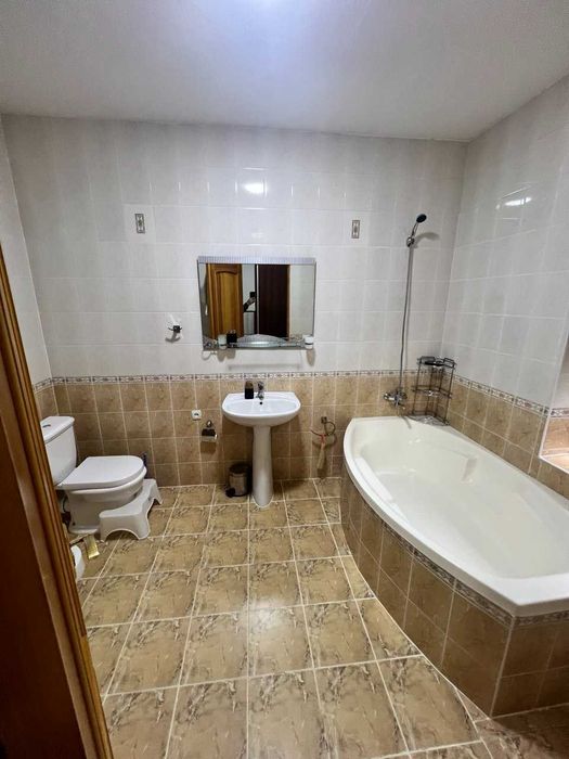 (Добрый) Хамид Олимджан, 80 м², 2/1/4, Квартира с двориком
