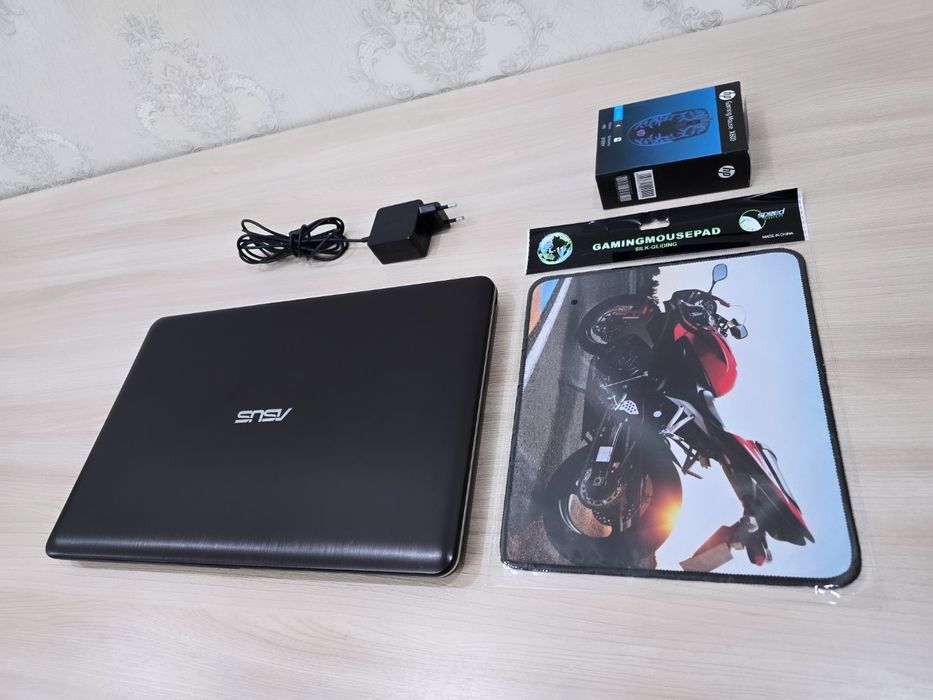 ASUS, Core i3, Ram 8Gb, SSD 128Gb, NVIDIA 2Gb