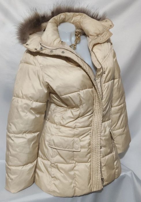 Geacă de iarnă cu glugă