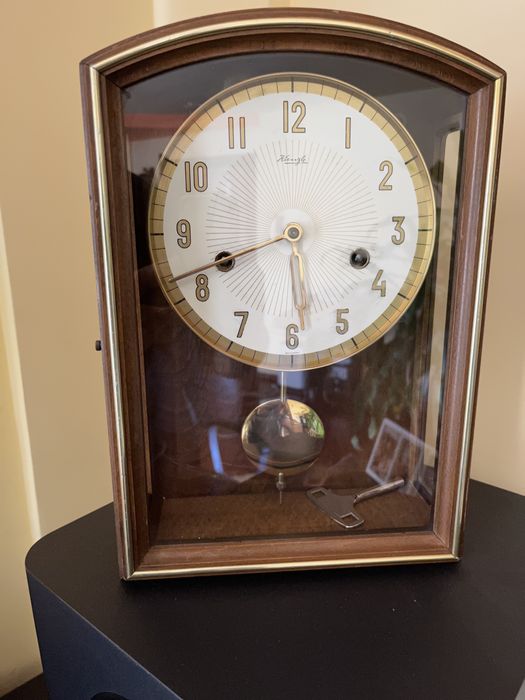 Ceas mecanic de perete Kienzle