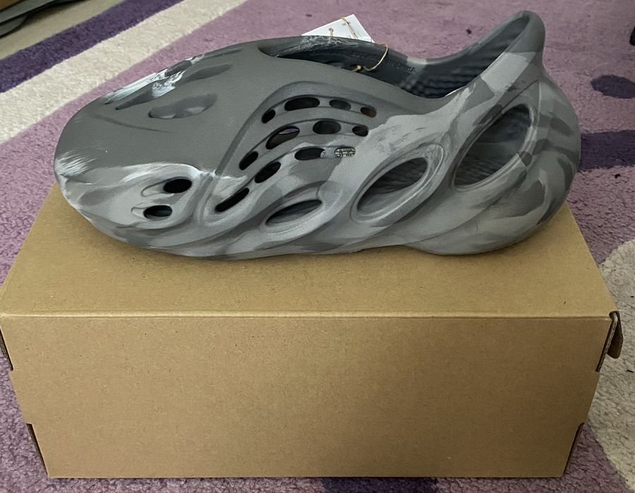 Adidas Yeezy Foam Runner