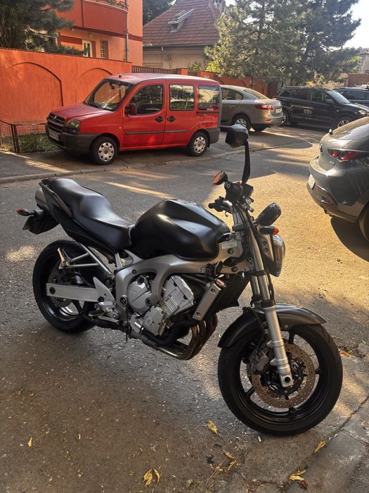 Yamaha Fz6 - naked