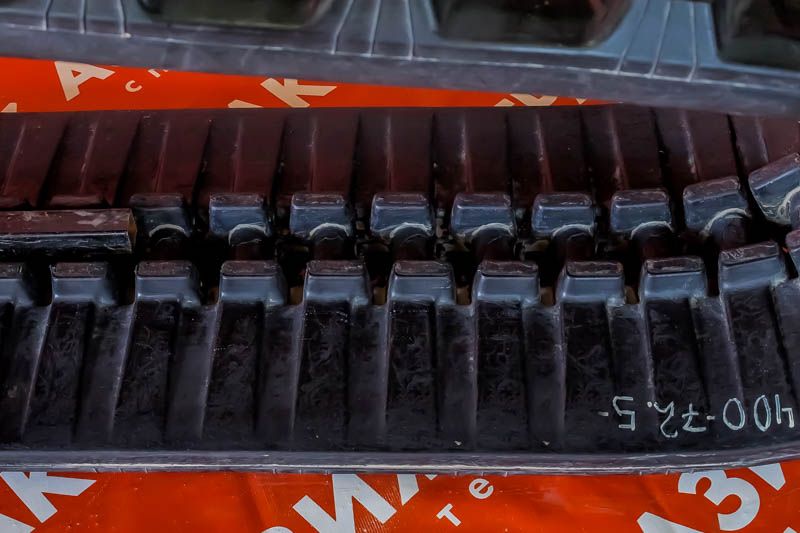 Резиновые гусеницы экскаватора Caterpillar