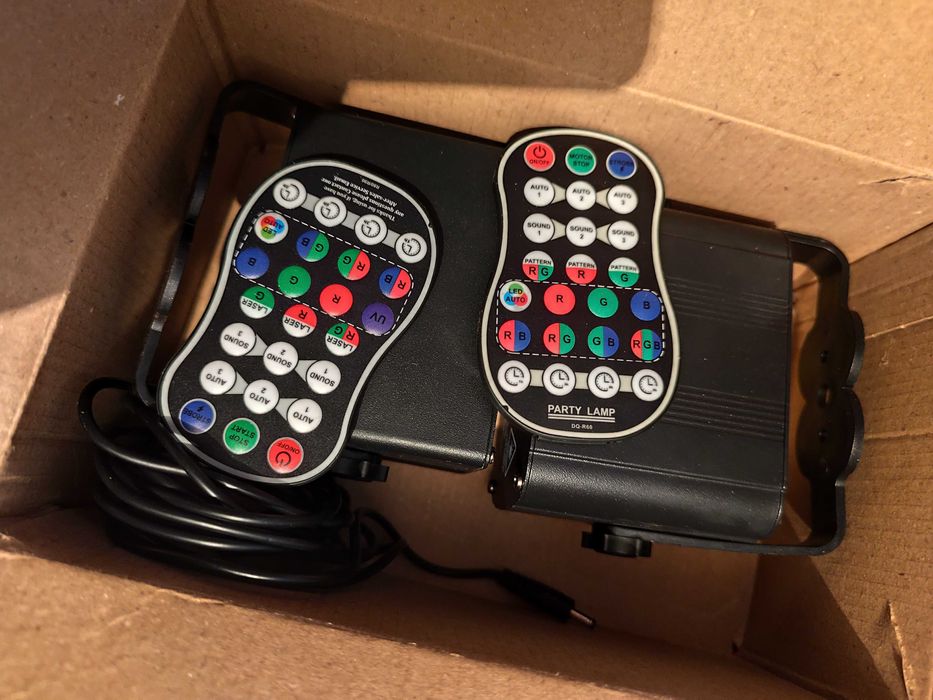 Vând/Schimb Boxe Alien + Jocuri de luminii