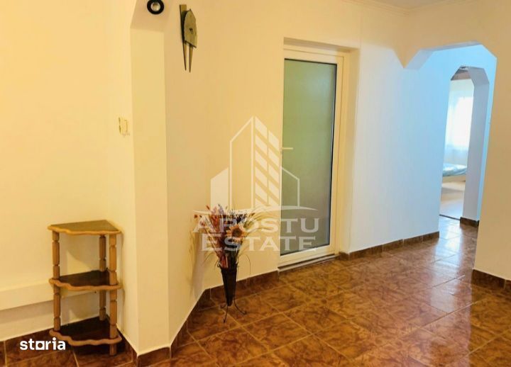 Apartament cu 2 camere si living la parter Calea Lipovei