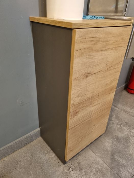 Vând mobilier horeca + vitrină sticla prezentare