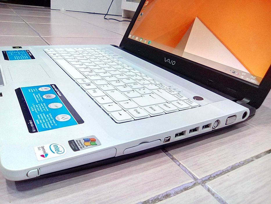SONI VAIO VGN-FE21H. Model: PCG-7N1M - 2 процесора