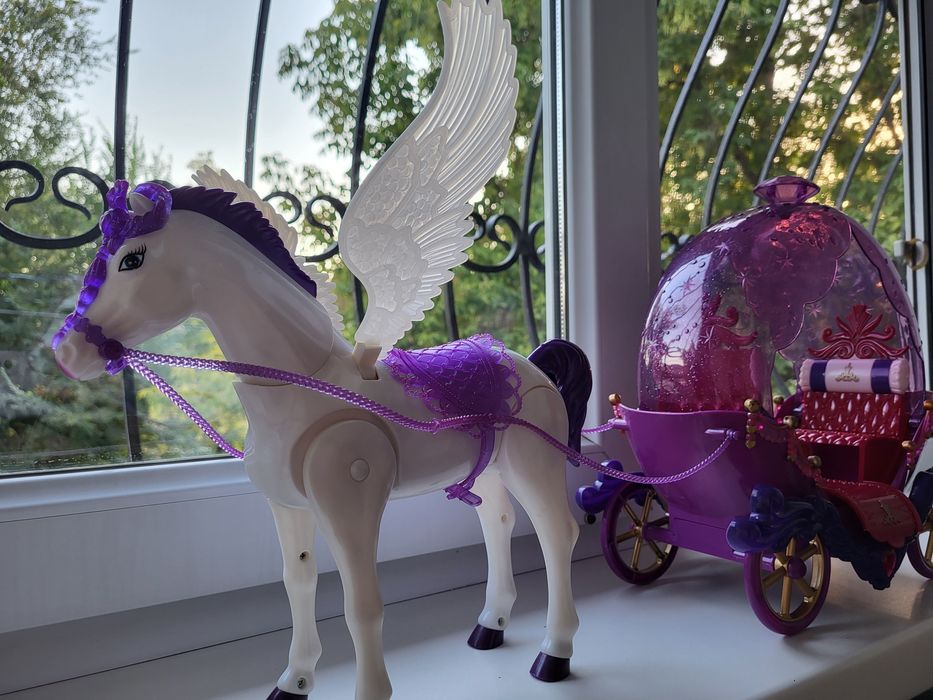 Продам игрушечную карету