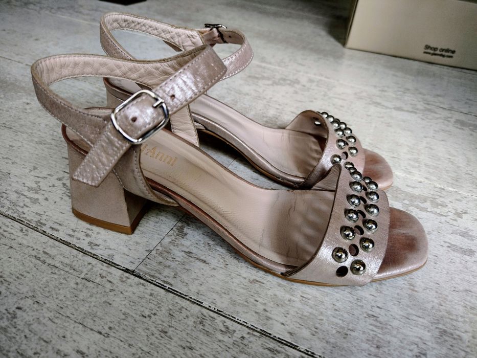 Сандали GiAnni 36 номер