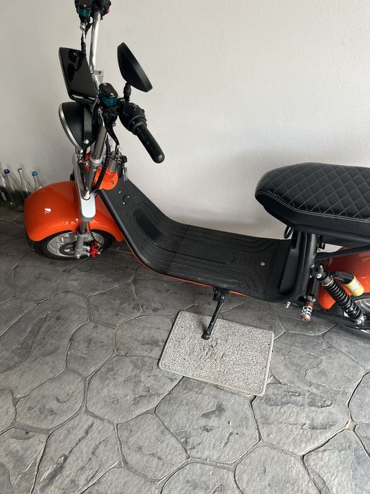 Vand scuter electric