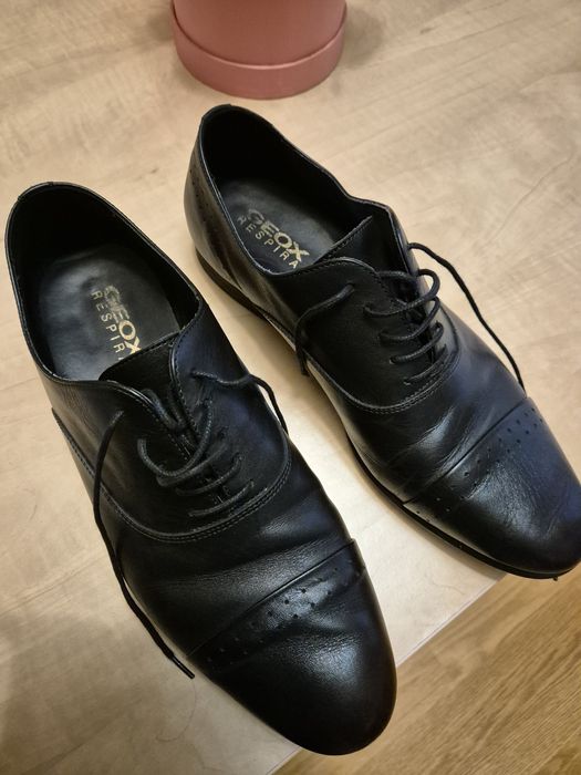 Vand pantofi eleganti geox 40