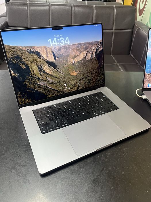 MacBook Pro 16” 32GB/1TB