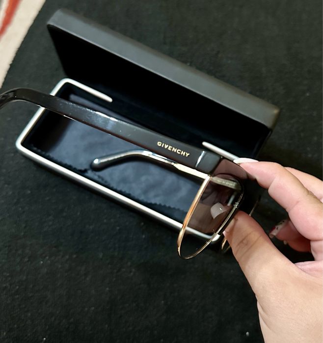 Дамски слънчеви очила Givenchy