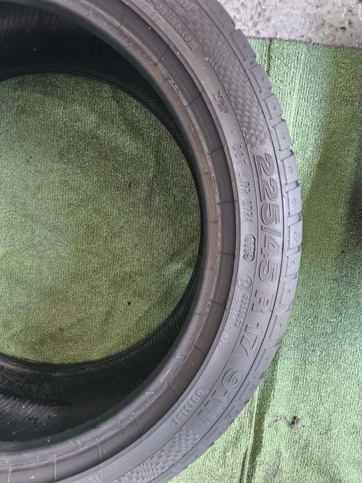 225 45 17 vara continental runflat