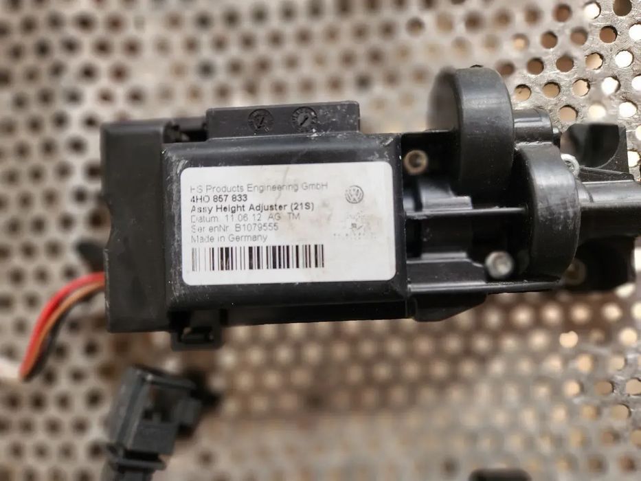 Motoras Actuator Reglaj Inaltime Centura Audi A8 D4 An 2010-2011-2012-2013-2014-2015-2016-2017 Cod