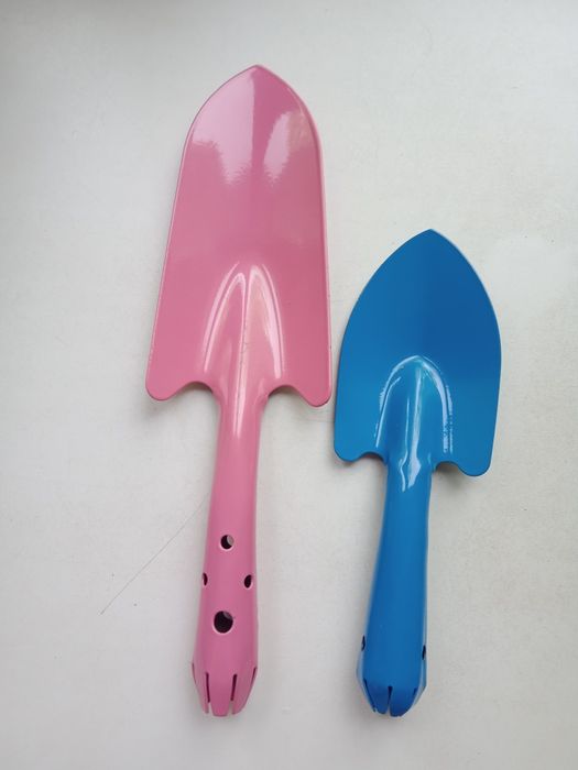 Садовые совочки .