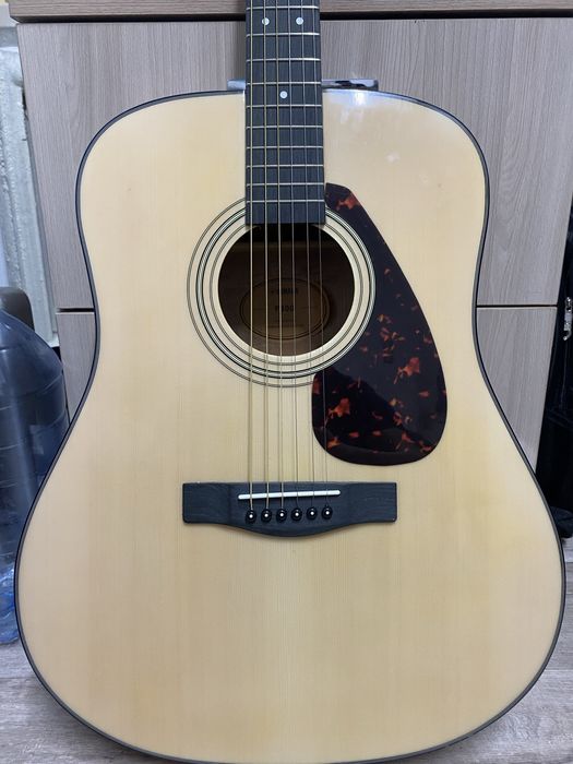 Гитара yamaha F600