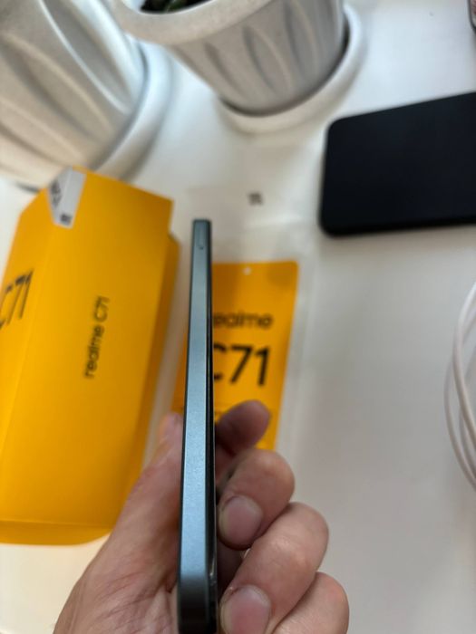 Продам Realme c 71