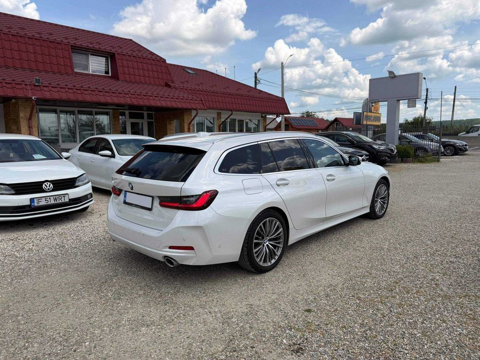 BMW 320/190cp/mildhybrid/panoramic/distronic/unghi mort/Xdrive