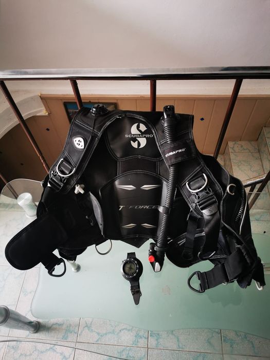Vând vesta Scubapro T Force +ceas busola bonus
