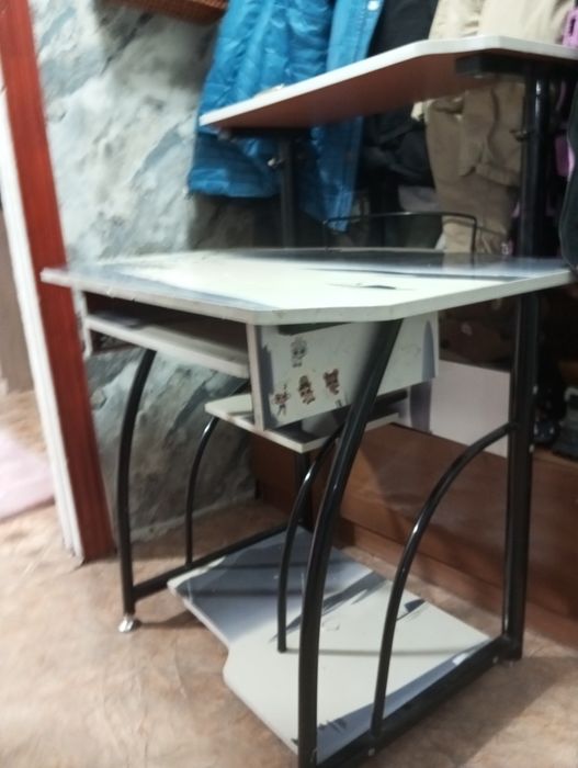 Журнальный столик