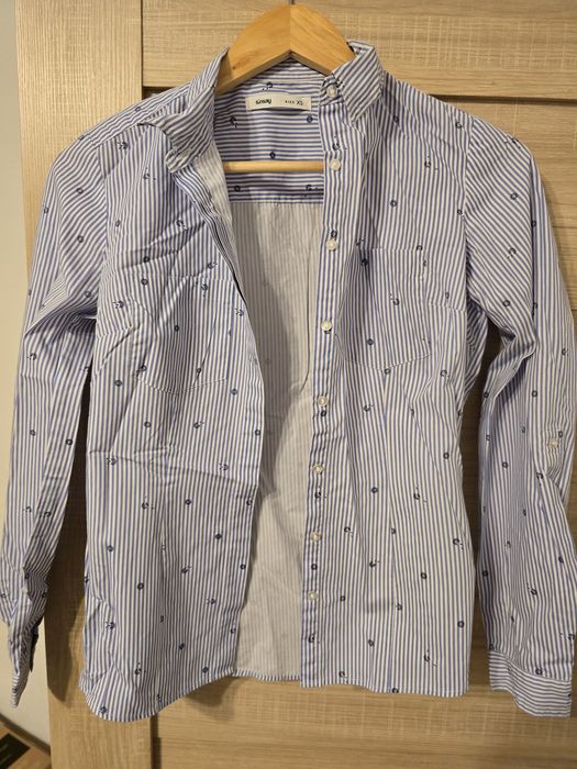 Vand camasa albastra