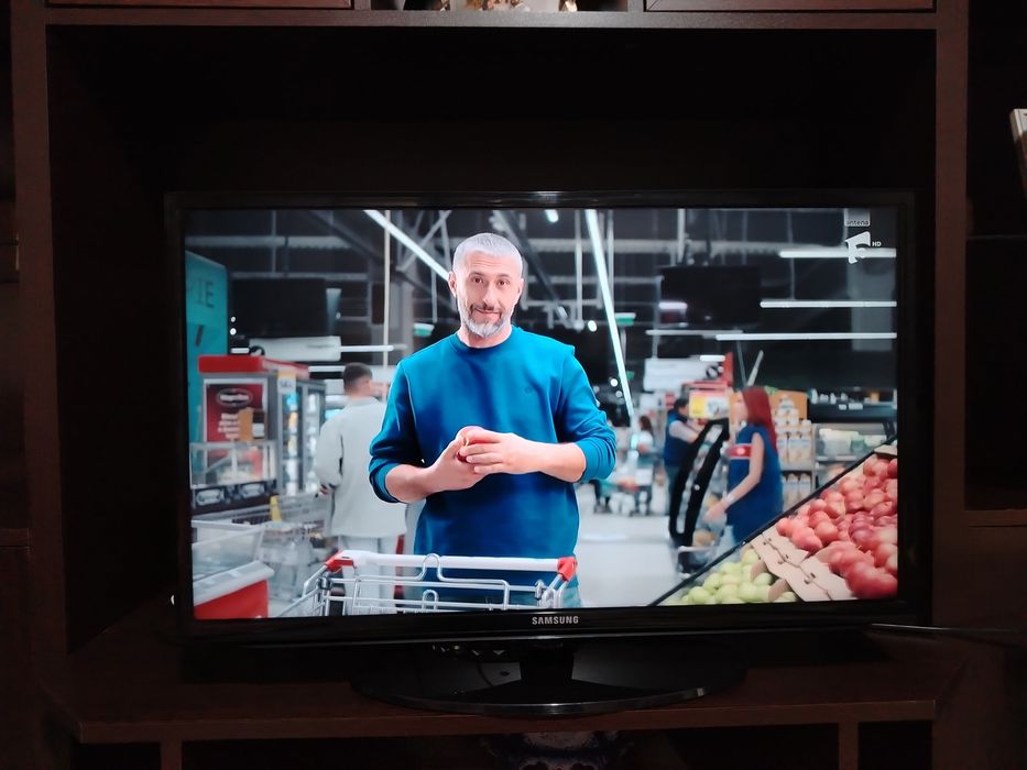 Televizor LED 32inchi 82cm