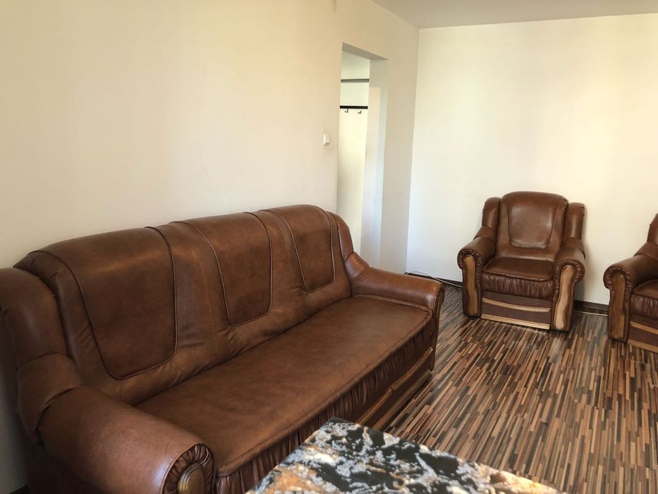 Inchiriez apartament 2 cameee