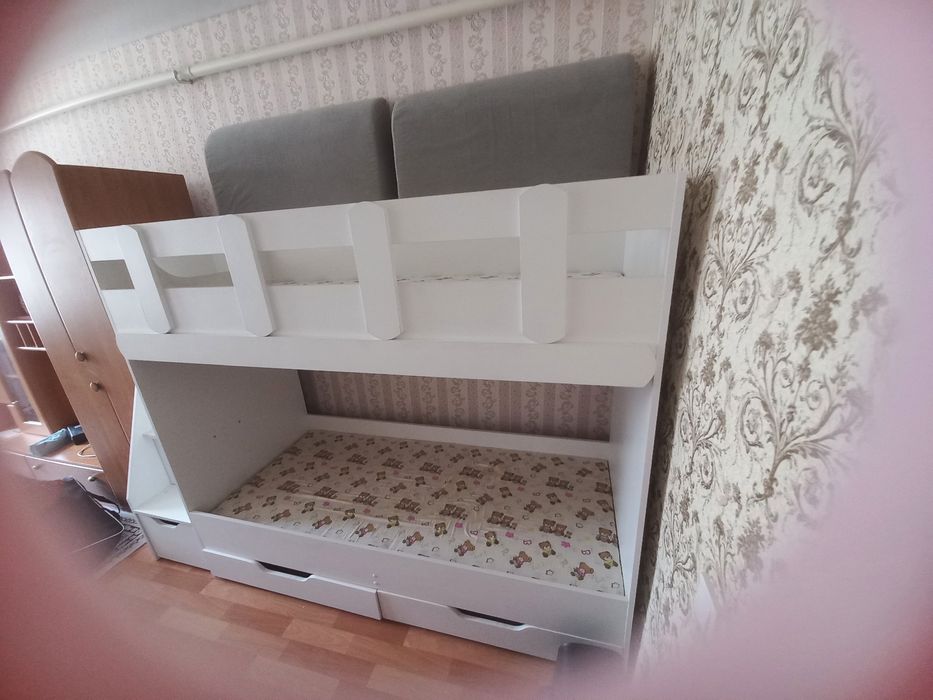 Двухяросный лет кроват