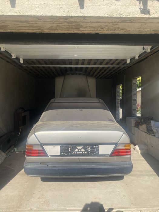 Продам мерседес 124