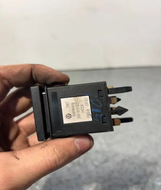 Buton dezaburire parbriz Volkswagen VW Passat 1998