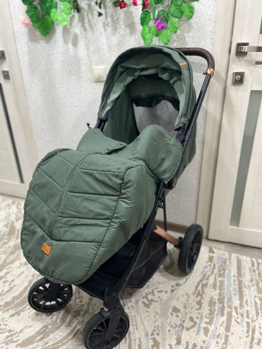 Коляска Текнум турецкий