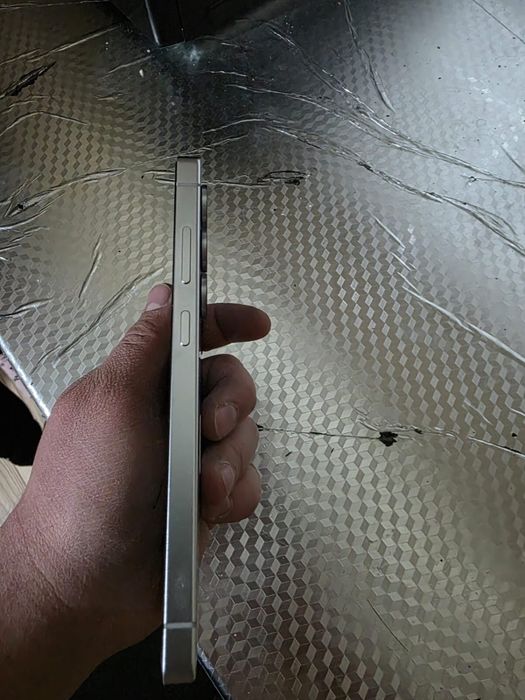 Продам Samsung Galaxy S25