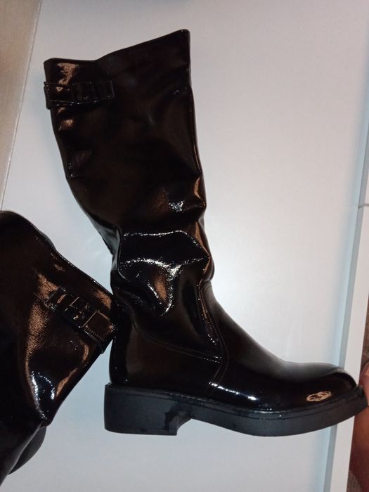 Ботуши естествен лак