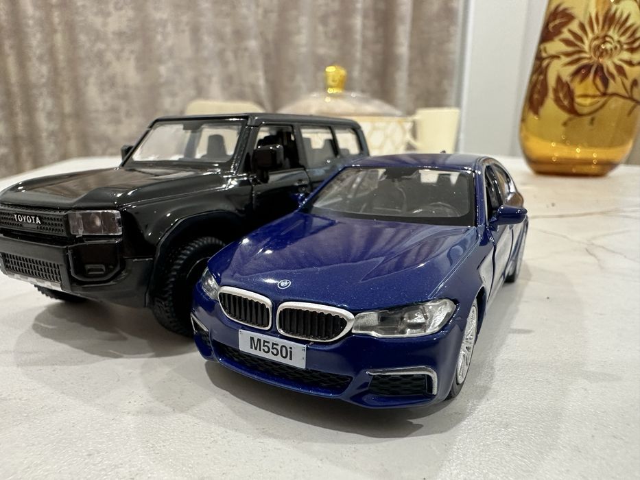 Железные модельки машин 1/43