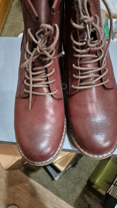 Ботинка зимний продаю