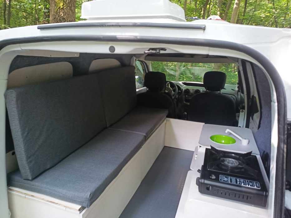 Трансформации на пикапи и бусове в Мини Кемпер