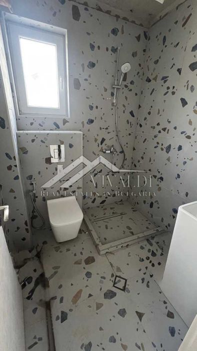 Продава се Двустаен апартамент в Варна, Младост 1 - 66 кв.м за 1043 €/кв.м - Снимка #8