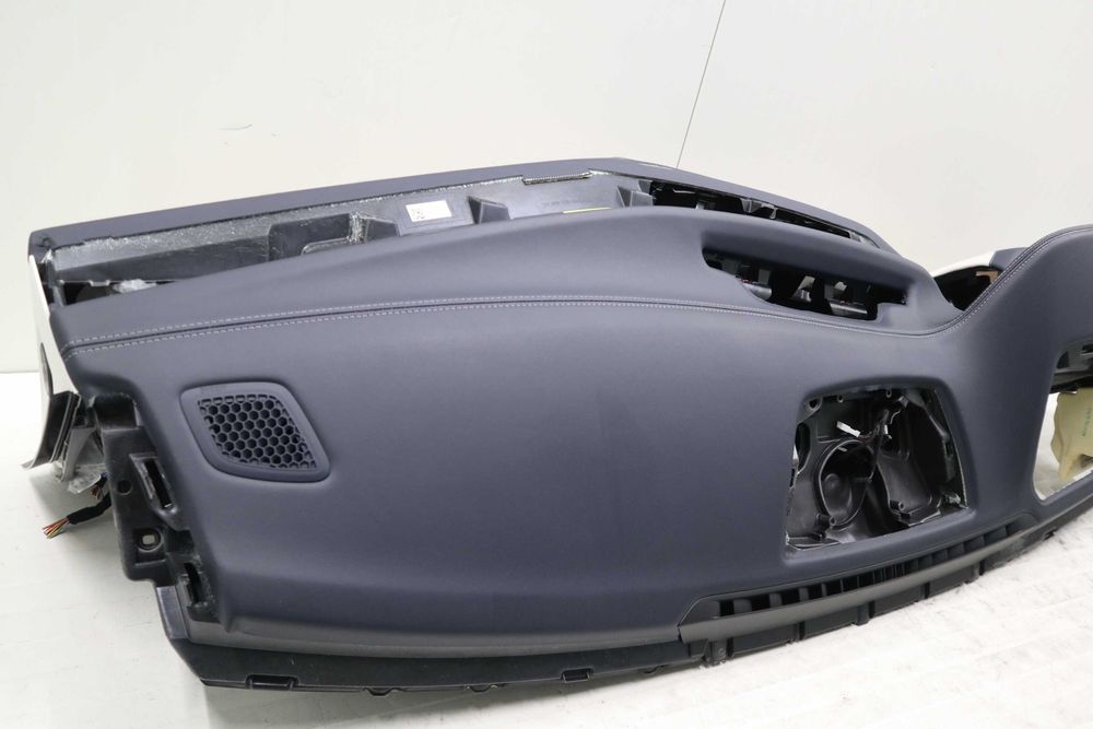 Арматурно табло БМВ Г11 Г12 BMW G11 G12 Синьо/бяло Индивидуал