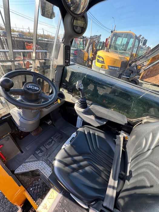 Jcb Teletruk 35-26D 4x4 an 2022  anvelope noi ore 4000 service făcut