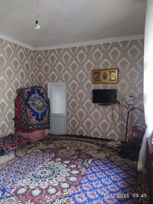 Умид қўрғонида участка