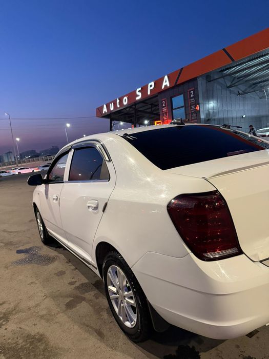 Автомобиль коболт