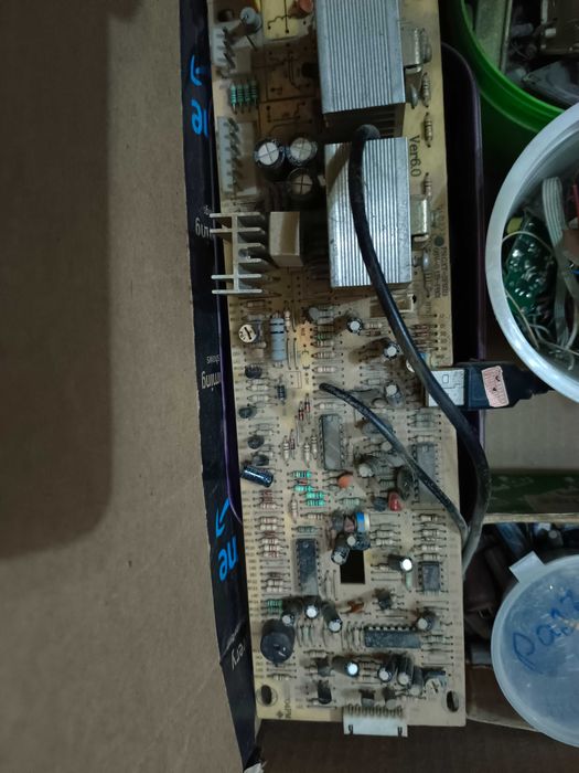 Разные транзисторы, конденсаторы