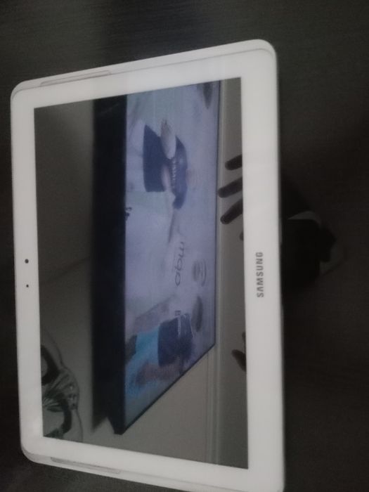 Планшет б/у без зярадки