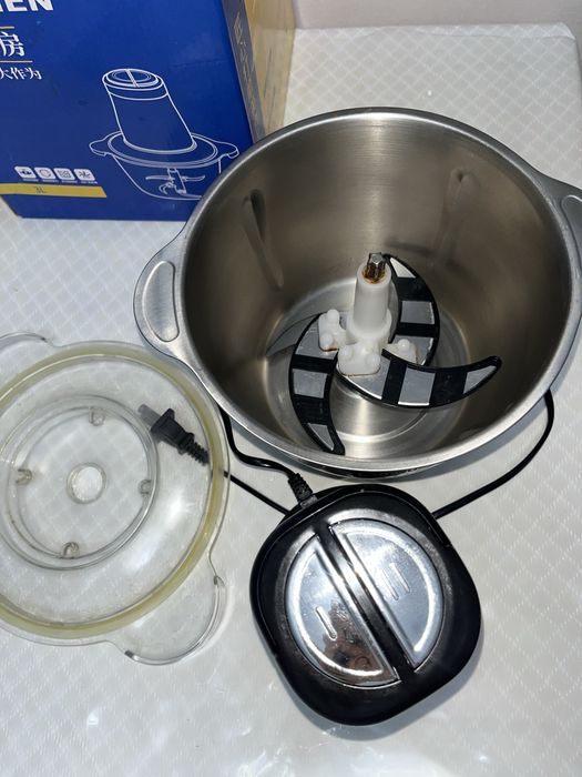 Продам электрический измельчитель