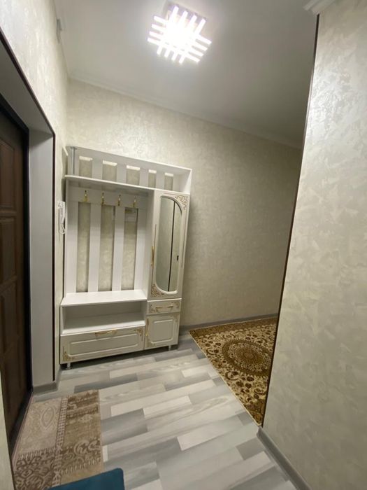 Помесячно 4 комн в центре города Шымкент